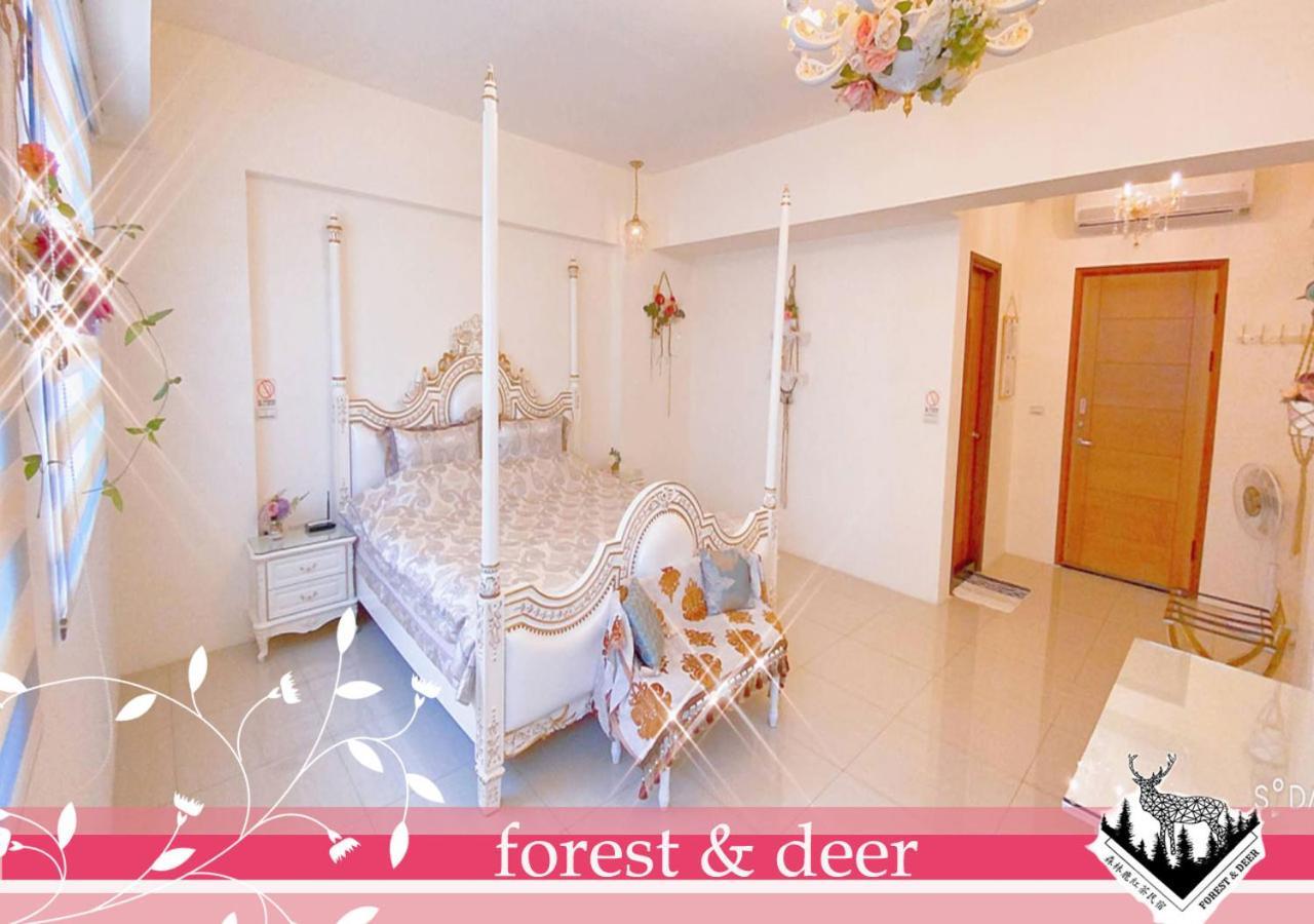 Forest Deer Black Tea Homestay Тайнань Екстер'єр фото