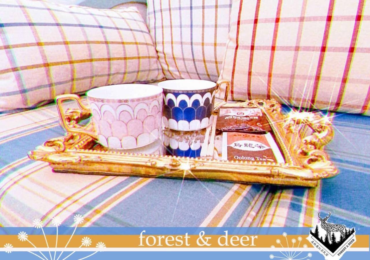 Forest Deer Black Tea Homestay Тайнань Екстер'єр фото